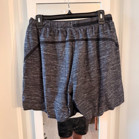 Lululemon Heathered Black Surge Shorts – Size Large - Picture 5 of 6